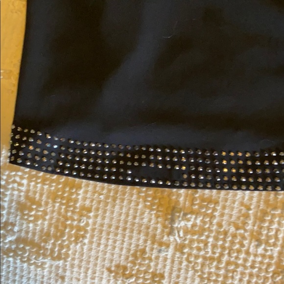 ♠️Beautiful Cowl Neck Sleeveless Top♠️ - Picture 12 of 12